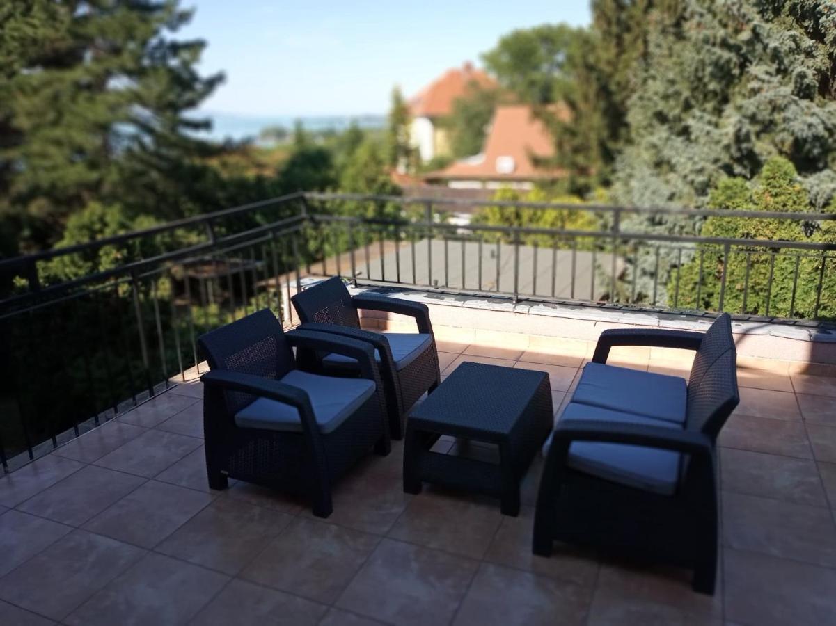 Pergola Panzio Hotel Balatonfoldvar Exterior photo
